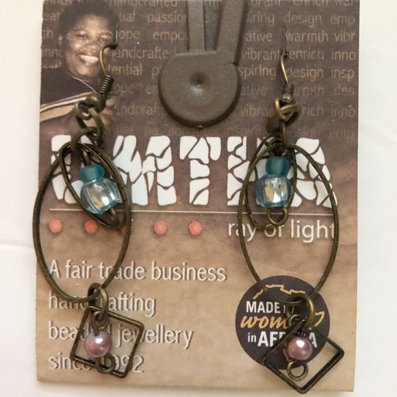 Umtha earrings - Picture 1 of 4